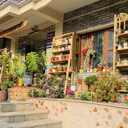 Hotel October Inn Pokhara Ngoại thất bức ảnh