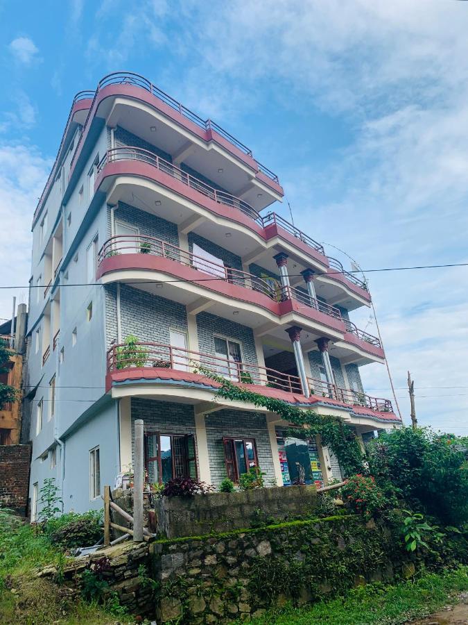 Hotel October Inn Pokhara Ngoại thất bức ảnh