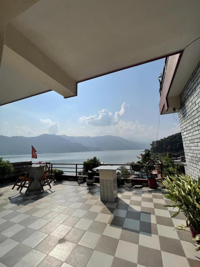 Hotel October Inn Pokhara Ngoại thất bức ảnh