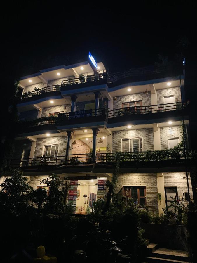 Hotel October Inn Pokhara Ngoại thất bức ảnh