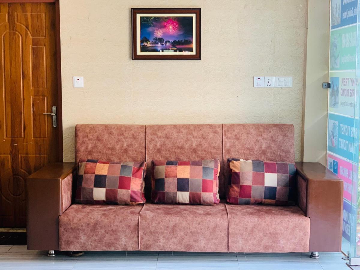 Hotel October Inn Pokhara Ngoại thất bức ảnh