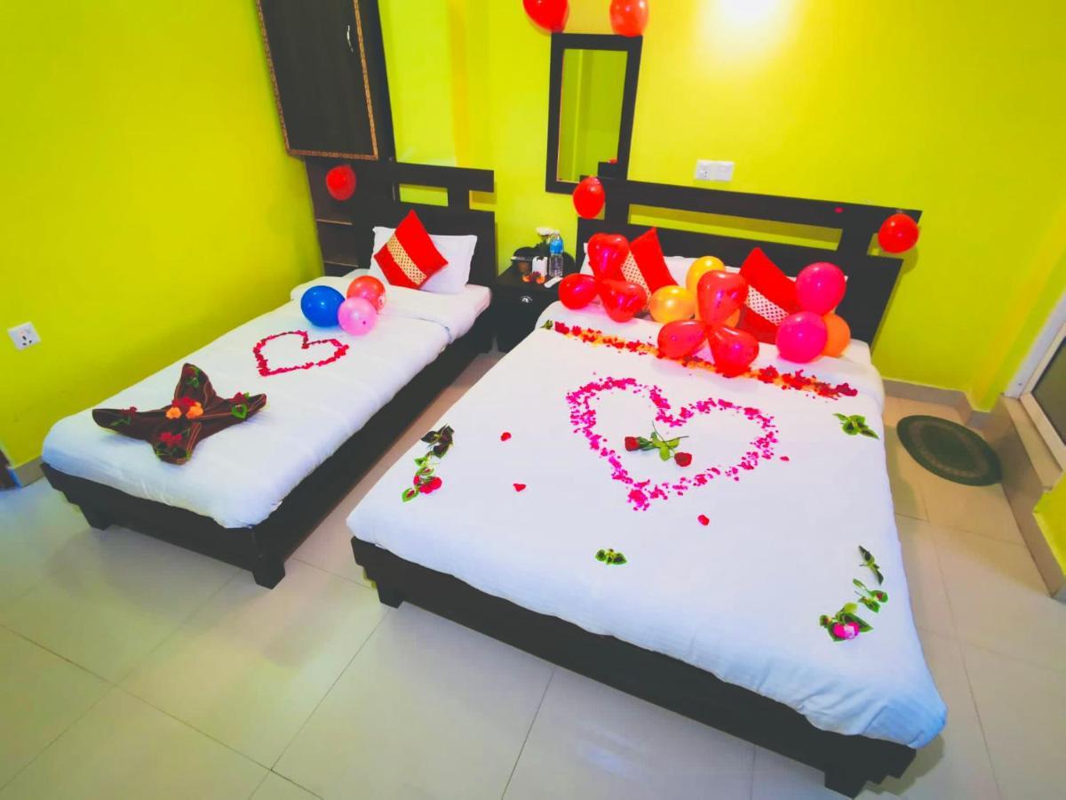 Hotel October Inn Pokhara Ngoại thất bức ảnh