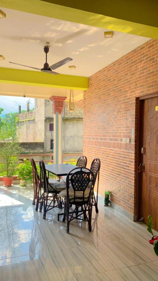 Hotel October Inn Pokhara Ngoại thất bức ảnh