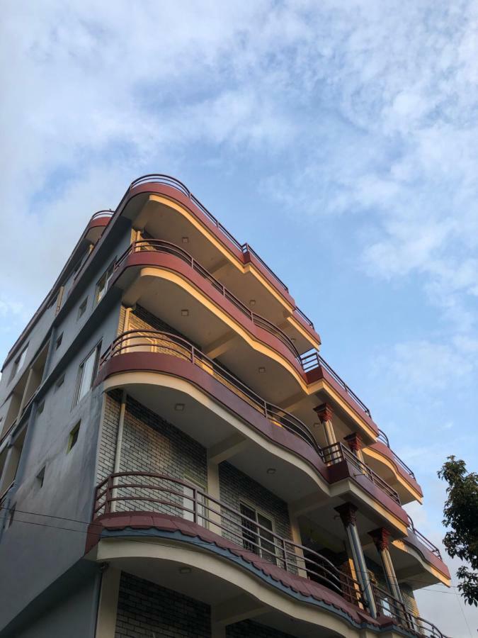 Hotel October Inn Pokhara Ngoại thất bức ảnh